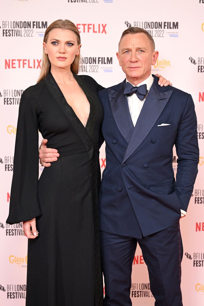 Daniel Craig's towering daughter is the ultimate Bond girl - see ...