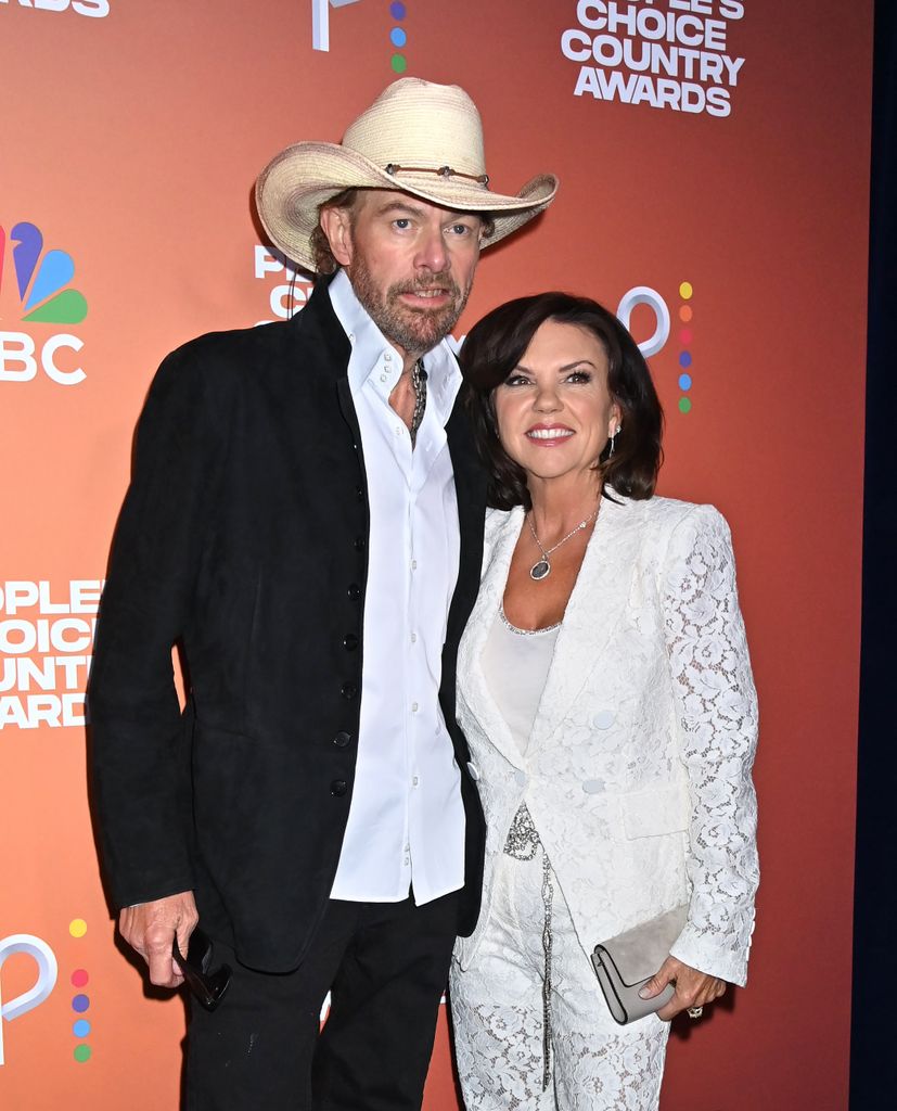 Toby Keith and Trisha Lucas at the 2023 People's Choice Country Awards