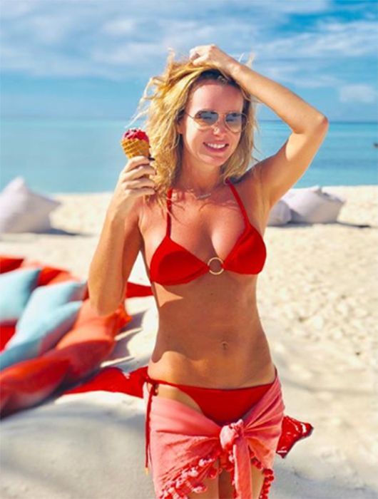 amanda holden red bikini instagram