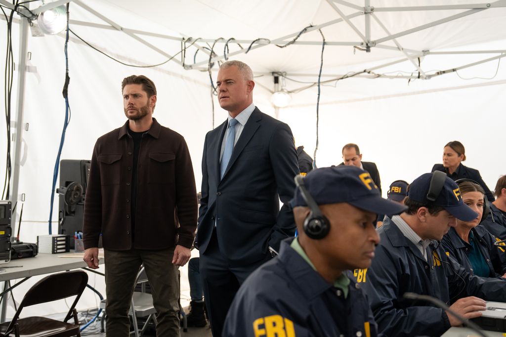 Mark Meachum (Jensen Ackles) and Nathan Blythe (Eric Dane) in COUNTDOWN