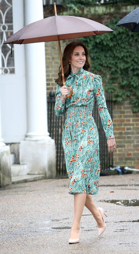 Catherine, Duchess of Cambridge is seen during a visit to The Sunken Garden at Kensington Palace on August 30, 2017 in London, England.  The garden has been transformed into a White Garden dedicated in the memory of Princess Diana, mother of The Duke of Cambridge and Prince Harry. 