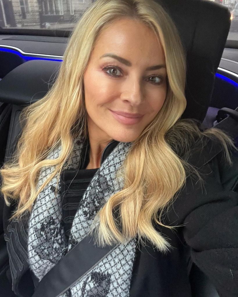 Strictly's Tess Daly sizzles in figure-hugging jeans after heartfelt ...