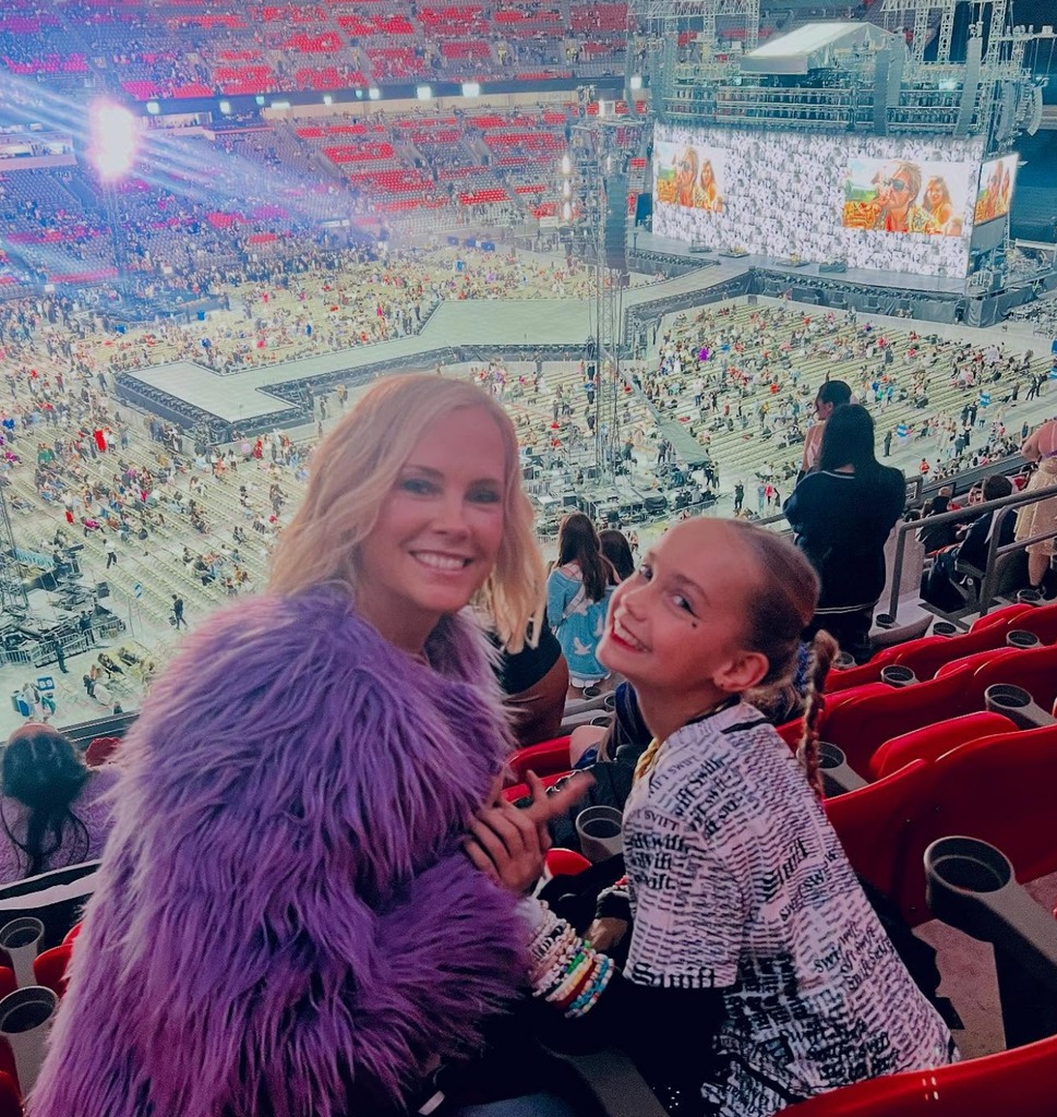 Photo shared by Oliver Hudson's wife Erinn Bartlett with their daughter Rio attending the last ever Eras Tour concert