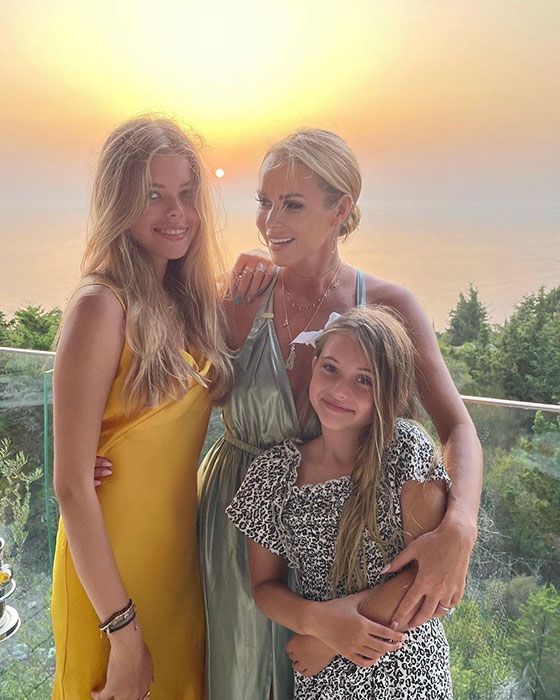 amanda holden and daughters