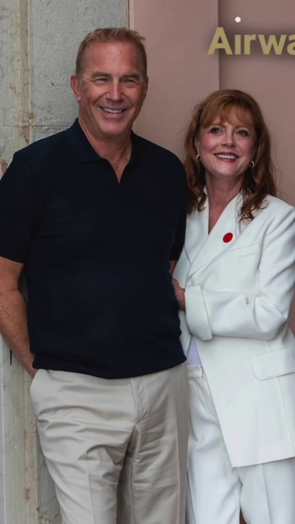 Susan Sarandon and Kevin Costner pose together