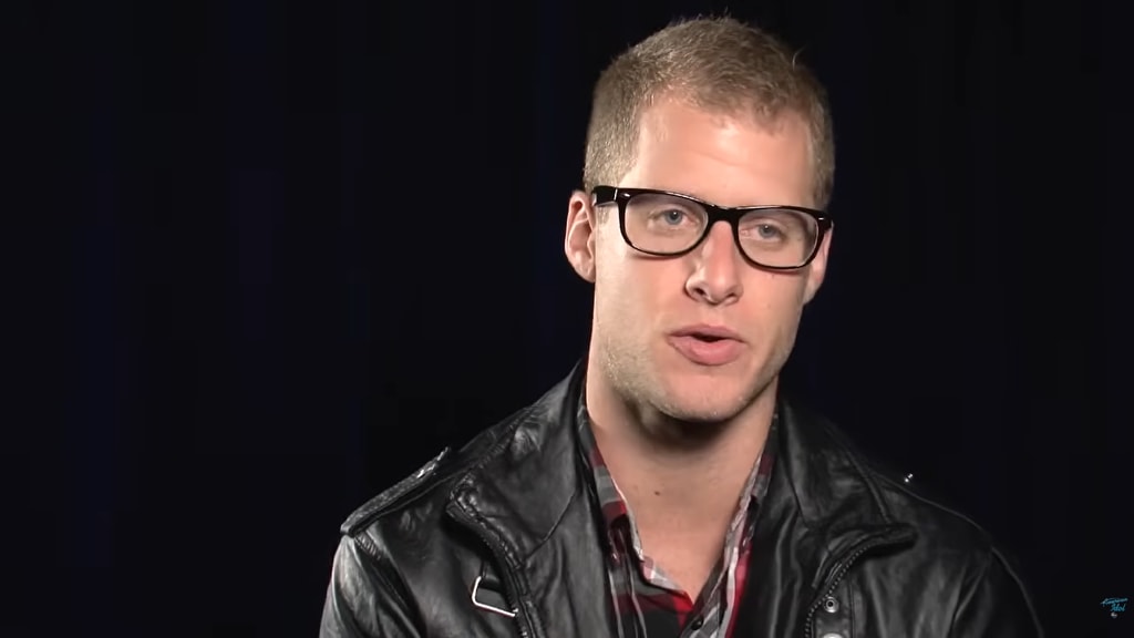 La star d'American Idol et ancien pasteur arrêté pour le meurtre de l'épouse du sosie de Carrie Underwood 3 Caleb Flynn sur American Idol