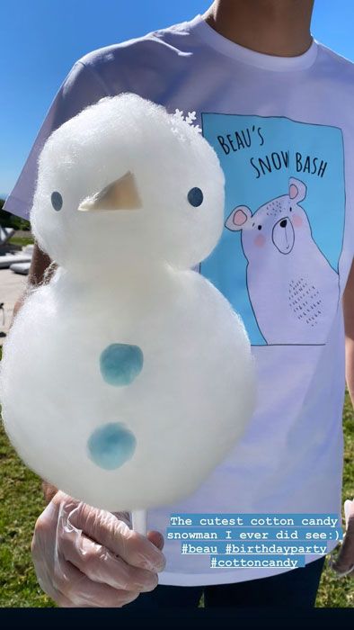cotton candy snowman