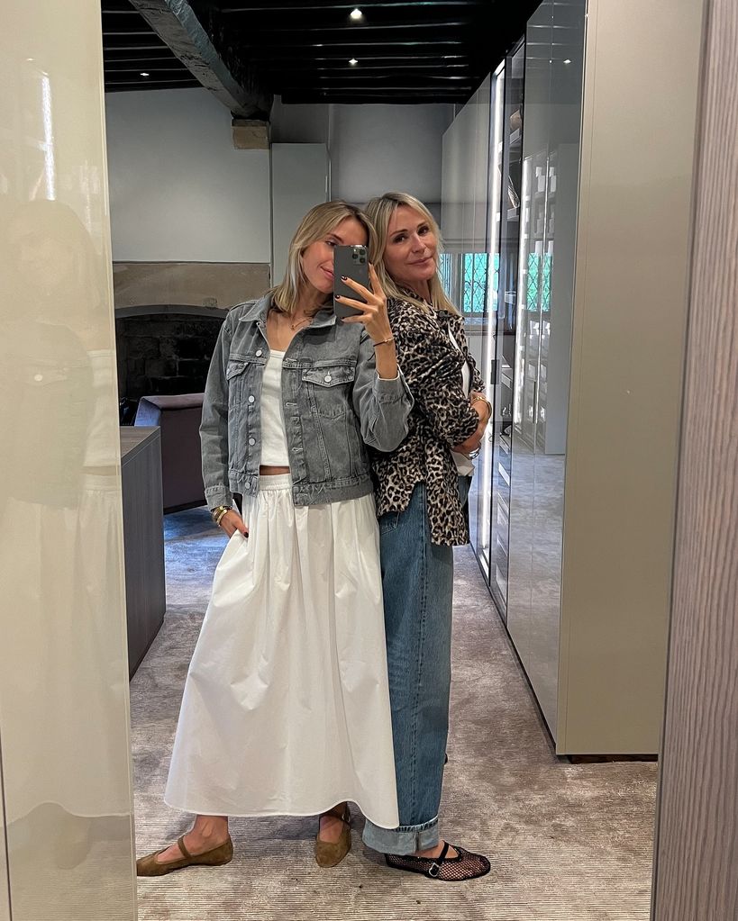 Mia poses with her mum, Alison Southgate in mirror selfie