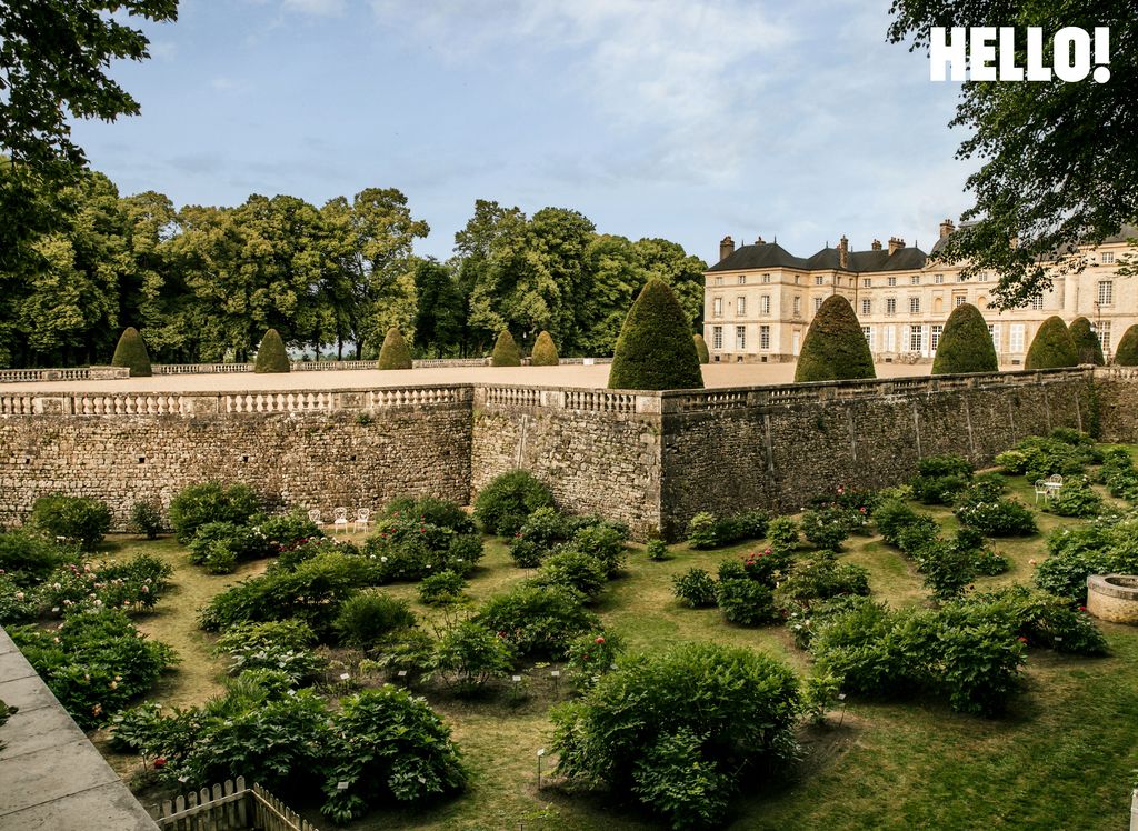 A view of the dry moat at Château de Sourches