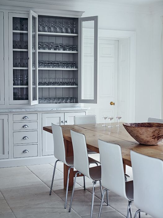 Chrissie Rucker dining table