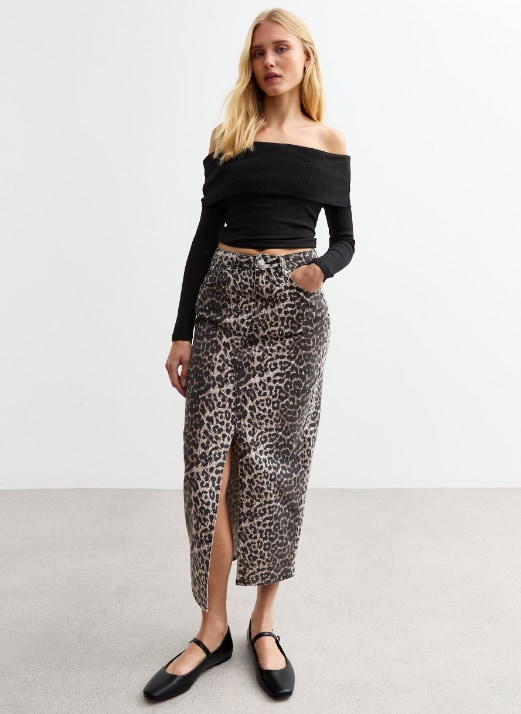 Leopard print skirt