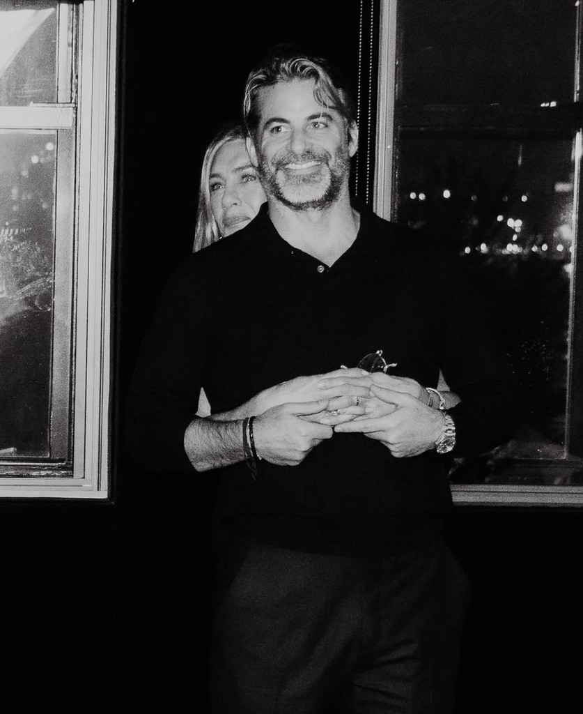 Jennifer and Jim declare their romance