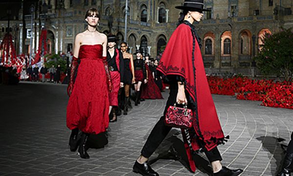 Dior red