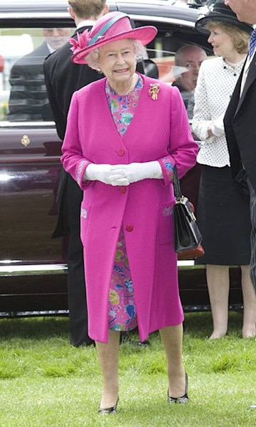 The Queen's best fashion moments in pink and purple, HELLO! CA