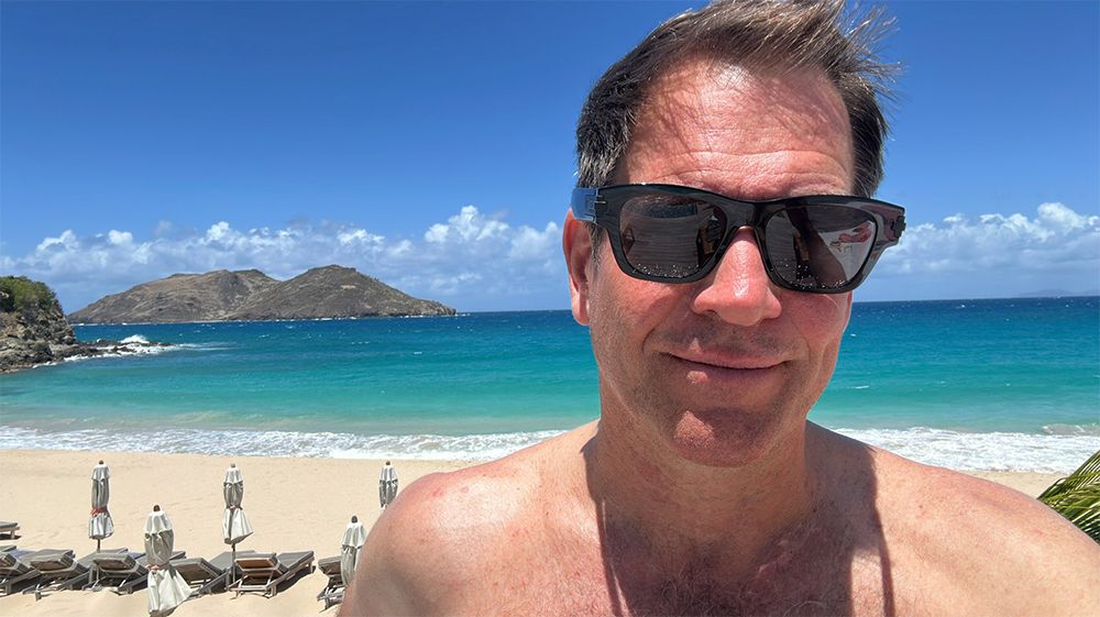 Michael Weatherly taking a selfie at the beach