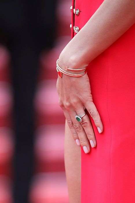 10 jaw-dropping supermodel engagement rings: Emily Ratajkowski, Miranda ...
