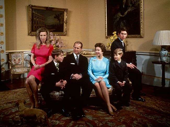 the queen and her children at buckingham palace 1972