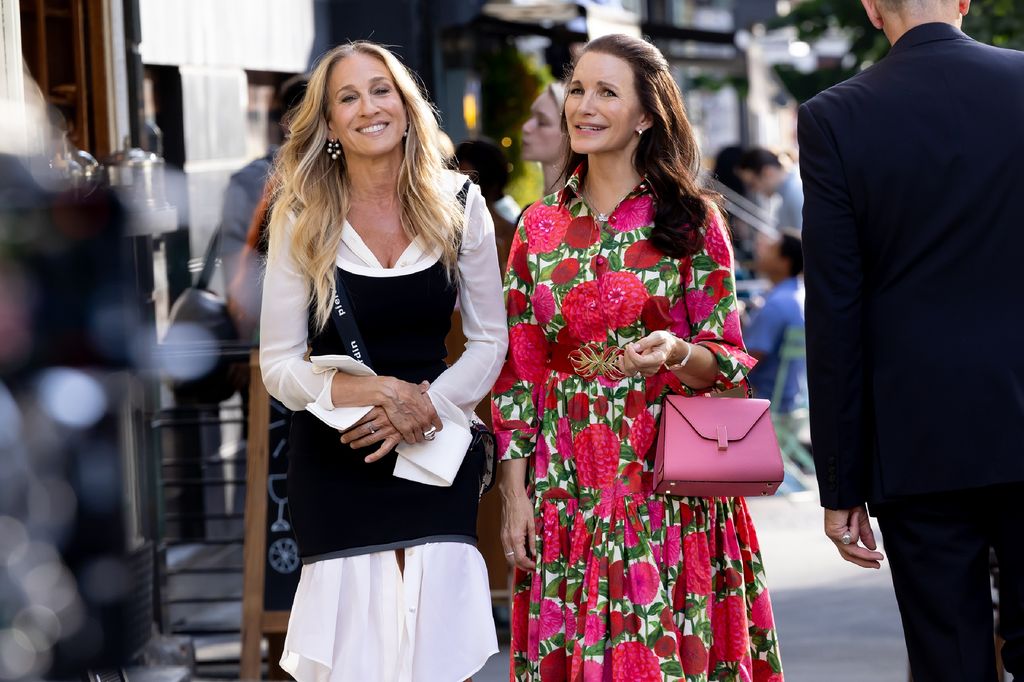  Sarah Jessica Parker and Kristen Davis are seen on the set of "And Just Like That" on June 25, 2024 in New York, New York. 