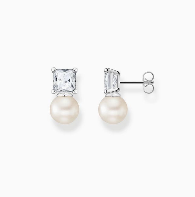 meghan markle queen pearl diamond stud earrings dupes thomas sabo