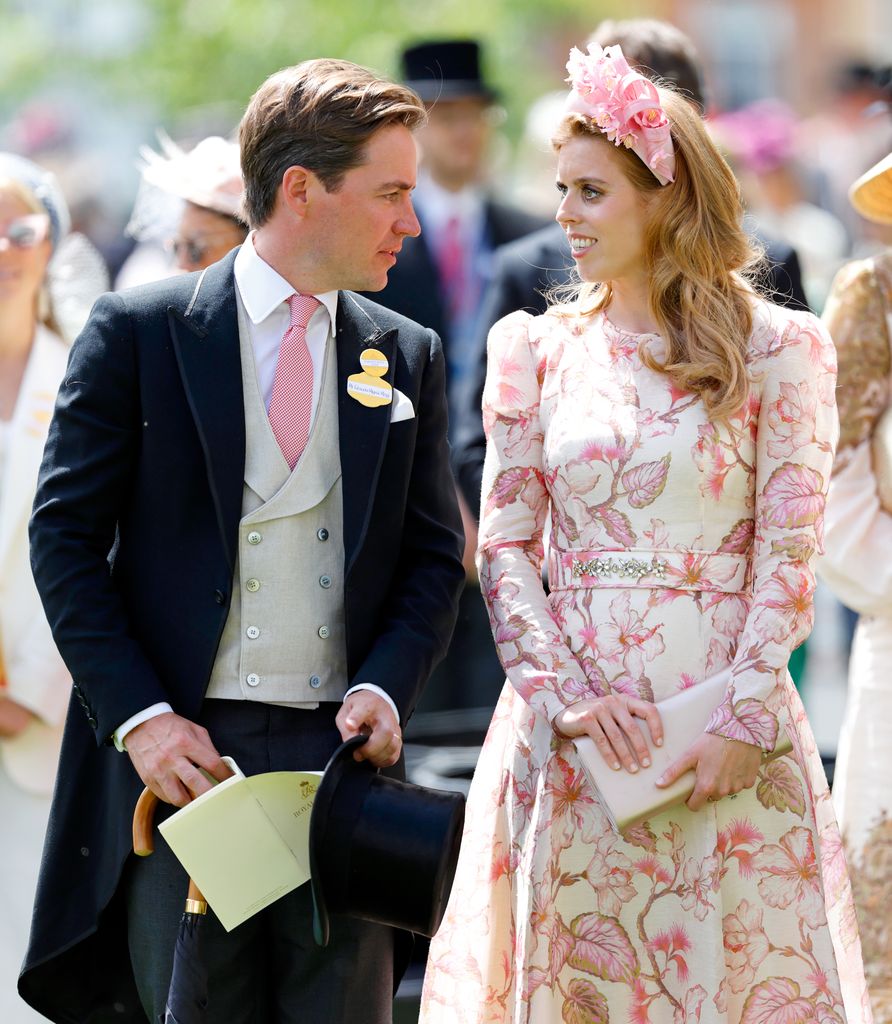 Edoardo Mapelli Mozzi in a suit and Princess Beatrice in a pink floral dres