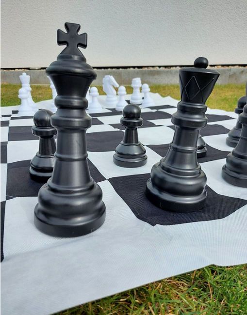 giant chess board for the garden family games