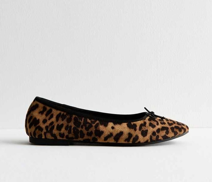 Leopard print ballet flats