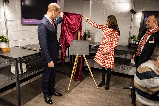 Prince William and Kate Middleton unveil a plaque