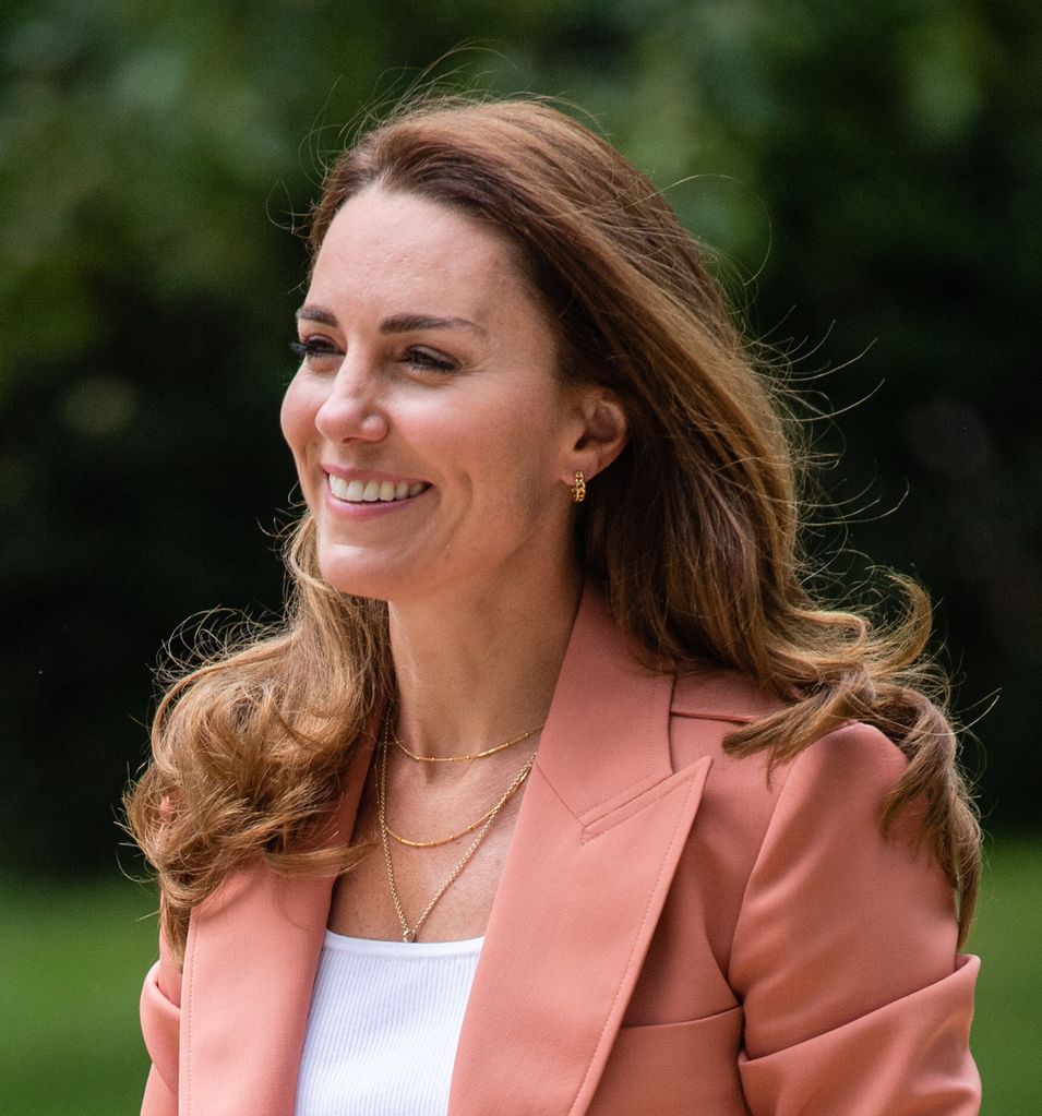 Kate Middlton wearing pink blazer at Natural History Museum