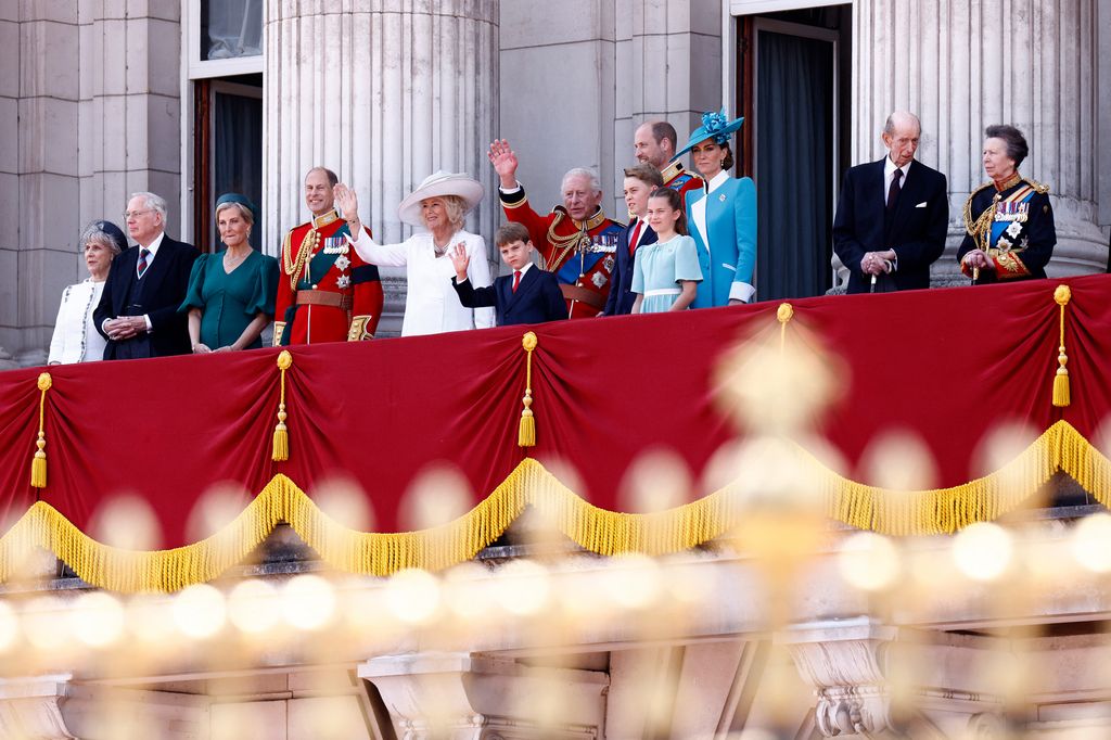 All the royals on the balcony
