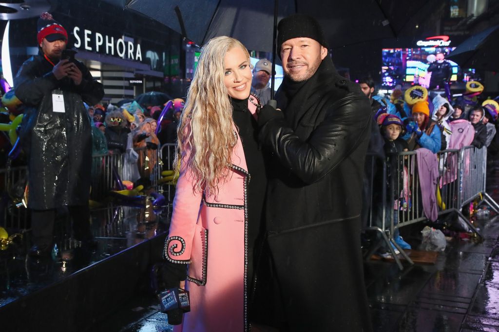 jenny mccarthy donnie wahlberg nye 2018