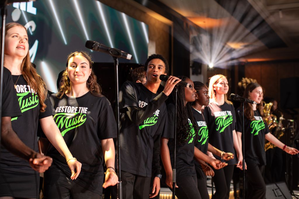 Holly Gibson, Isabelle Abbott, Ethan Marsh, Faith Buwule, Judith Yeboah, Maya Tidey, Lena Cade Swindells from City Academy Hackney