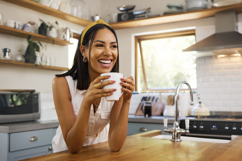 Arthur advises to save drinking your morning coffee until at least 2 hours after you've woken up