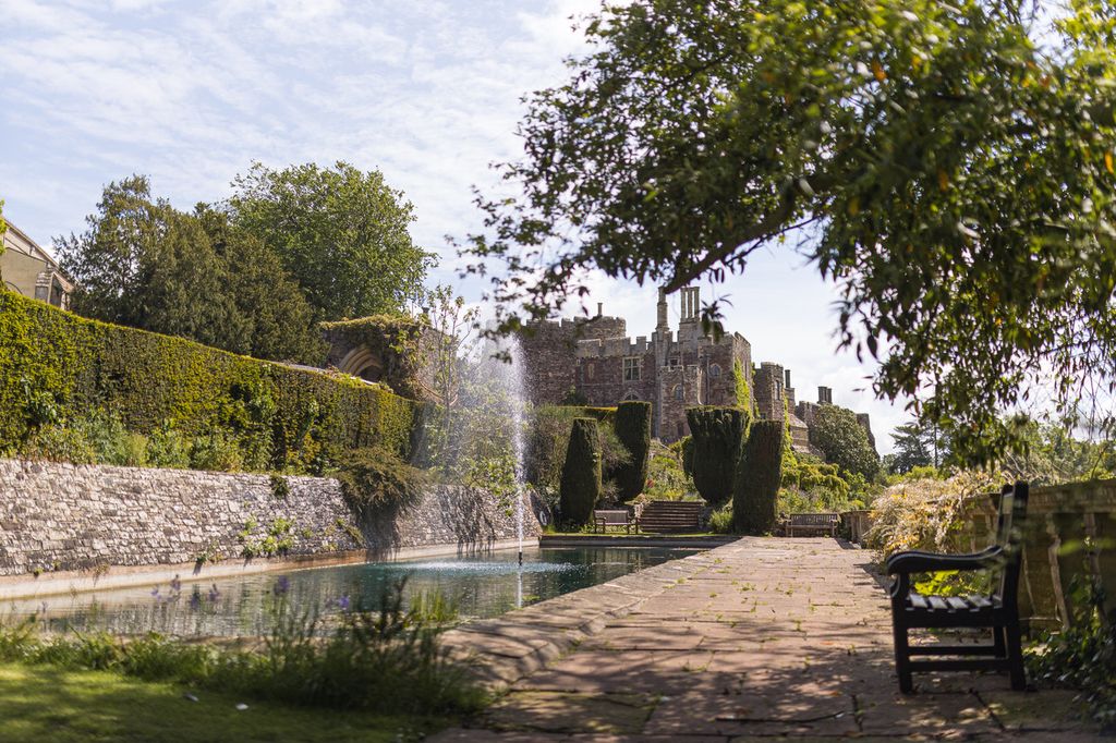 Berkley Castle's fountain in the sunshine