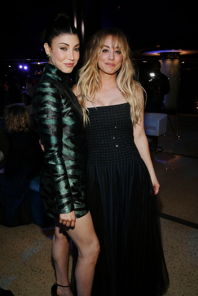Briana Cuoco and Kaley Cuoco at the premiere of The Flight Attendant in 2022