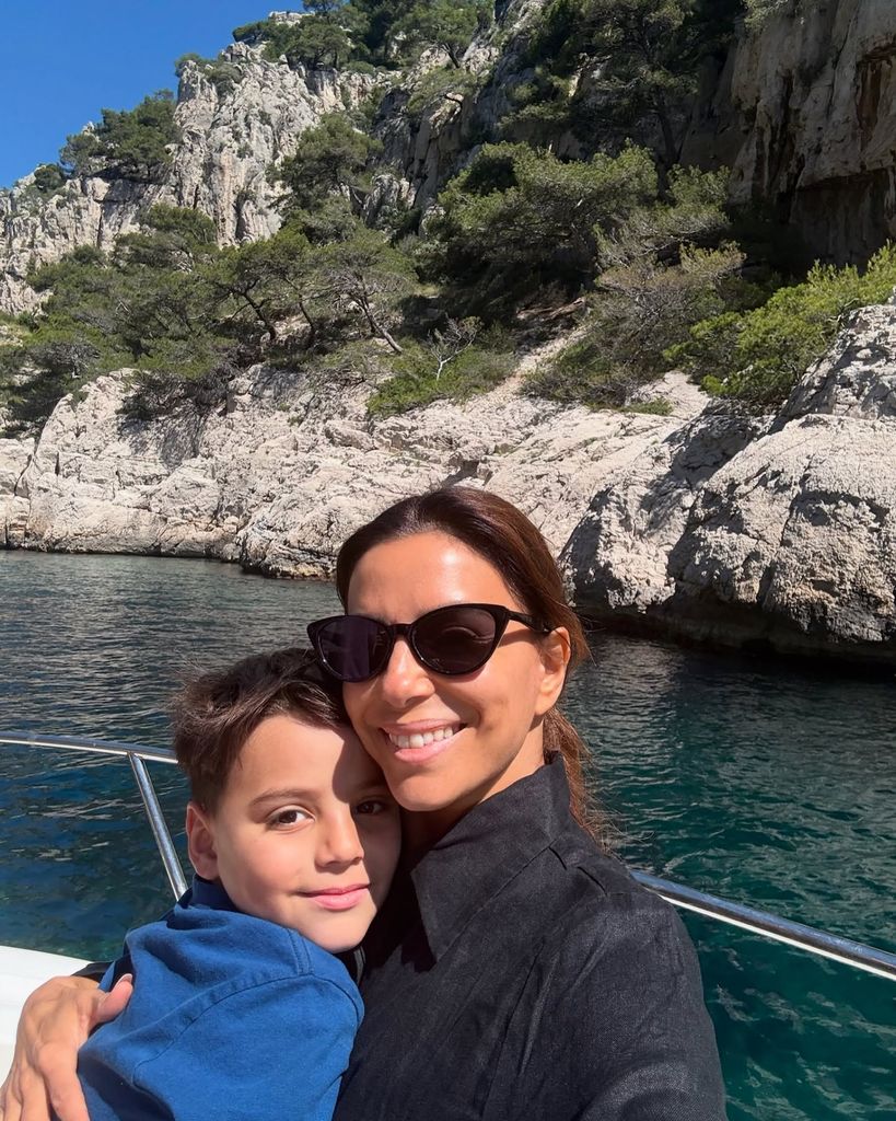 Eva longoria selfie on boat with son