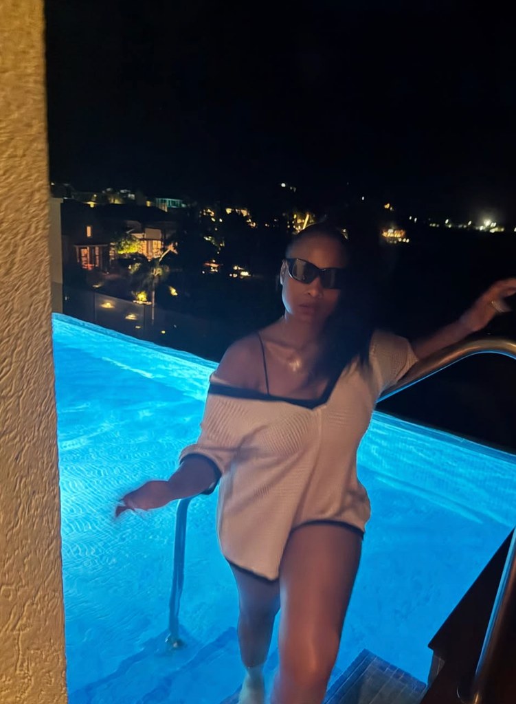 Photo shared by Jennifer Hudson on Instagram July 2025 of her at the pool during a vacation in St. Kitts