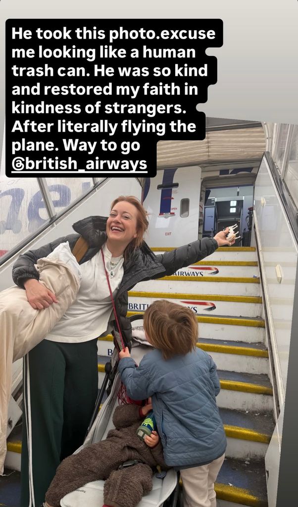 La belle-fille de Goldie Hawn, Meredith Hagner, parle franchement des récentes difficultés parentales – et de qui est venue à son secours 2 Photo partagée par Meredith Hagner sur Instagram Stories en février 2026 détaillant ses difficultés parentales lors d'un voyage