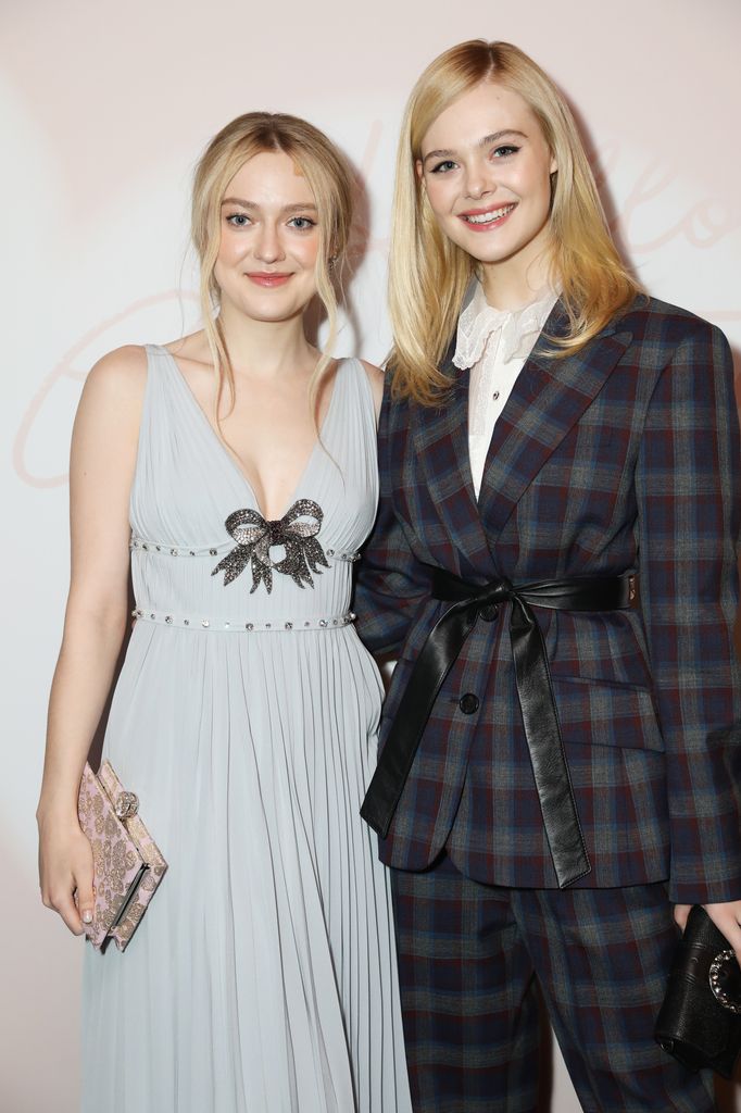 Elle Fanning and Dakota Fanning  