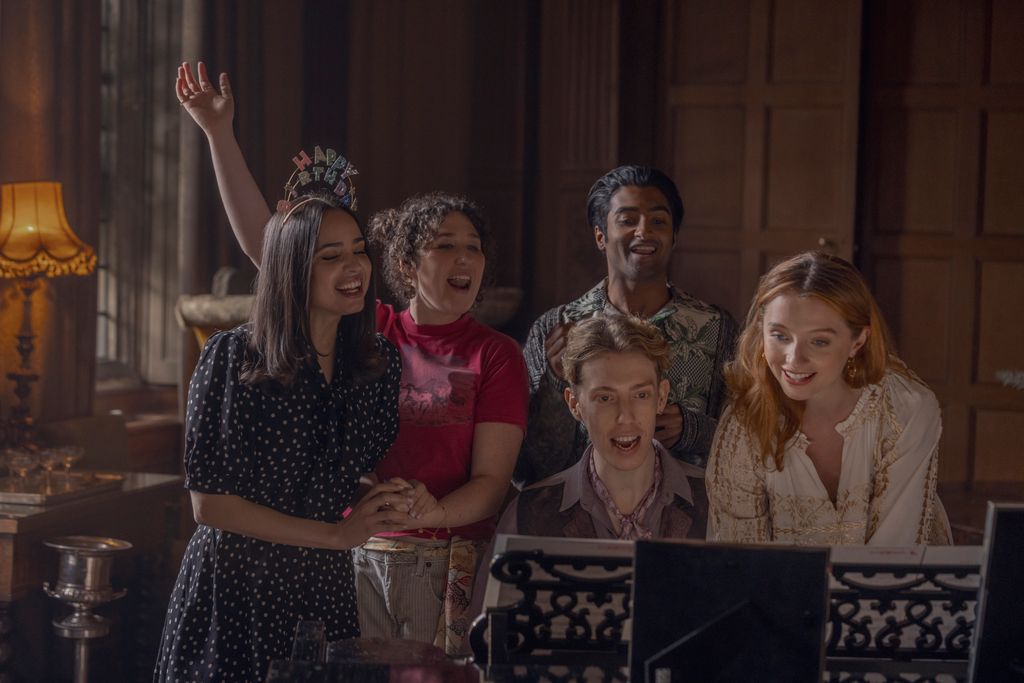 Sofia Carson as Anna, EsmÃ© Kingdom as Maggie, Harry Trevaldwyn as Charlie, Nikhil Parmar as Tom and Poppy Gilbert as Cecelia in My Oxford Year.  Cr. Chris Baker/Netflix Â© 2024.