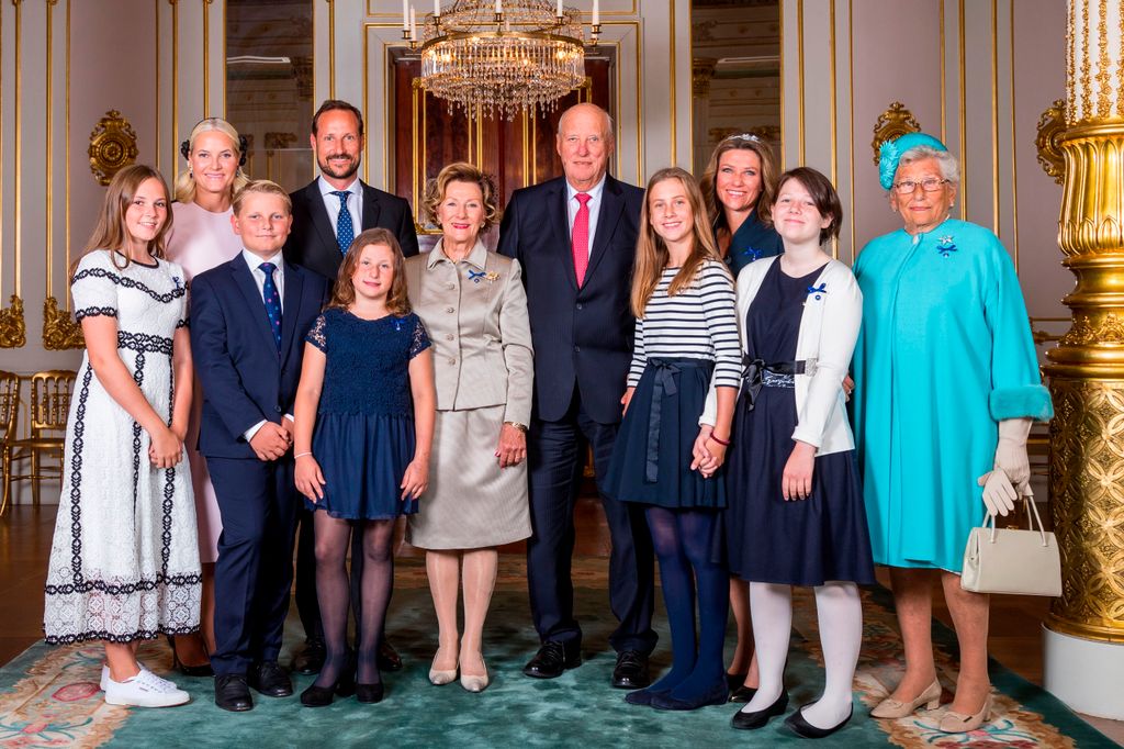 Princess Ingrid Alexandra, Crown Princess Mette-Marit, Prince Sverre Magnus, Emma Tallulah Behn, Crown Prince Haakon, Queen Sonja, King Harald, Leah Isadora Behn, Princess Martha Louise, Maud Angelica Behn and Princess Astrid, Mrs Ferner
celebrate the golden wedding anniversary of the King and Queen in Oslo, Norway in 2018