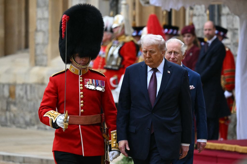 Donald Trump walked ahead of the King while inspecting the troops   