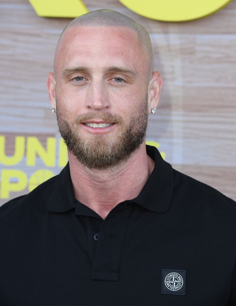 Chet Hanks arrive sur le tapis rouge officiel Emmy FYC de Los Angeles pour "Point de course" au UCLA Health Training Center le 30 mai 2025 à El Segundo, Californie