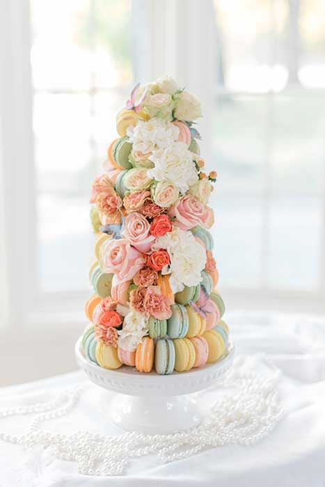 Macaron baby shower cake