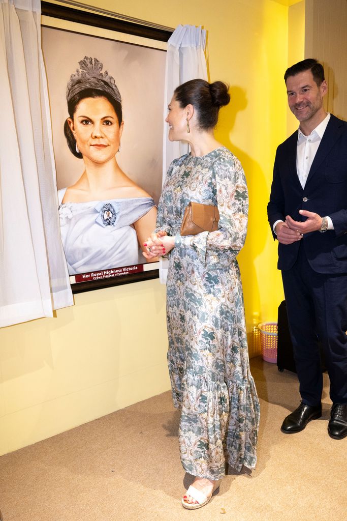 Crown Princess Victoria unveils portrait