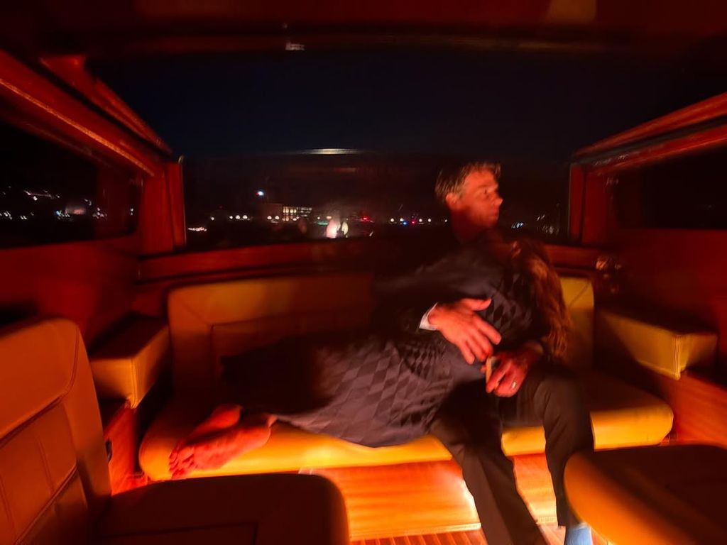 Julia Roberts and her husband in Venice