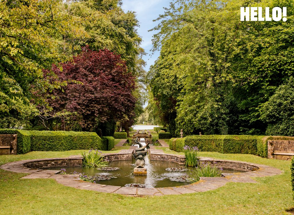 Une vue sur le jardin du parc Buscot