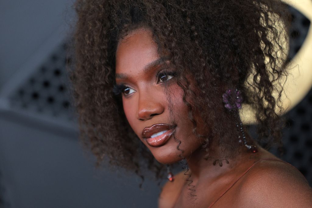 Le rappeur américain Doechii arrive pour la 68e cérémonie des Grammy Awards 