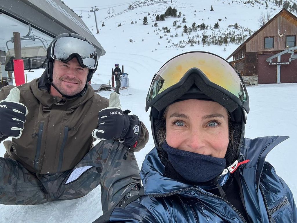 Elsa Pataky and Chris Hemsworth had fun in the snow