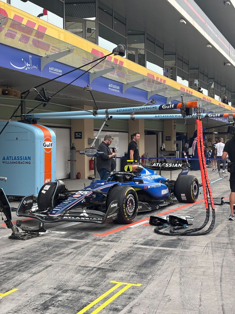 Un voyage au circuit Yas Marina vous permet de vous rapprocher de l'action