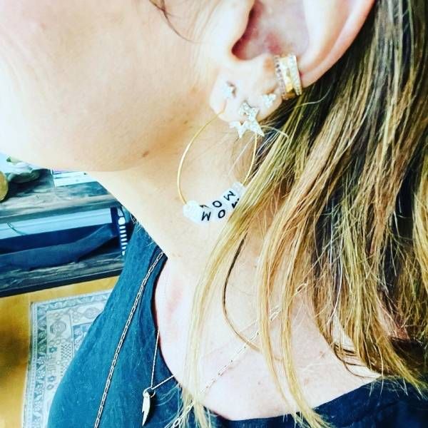 savannah guthrie earrings